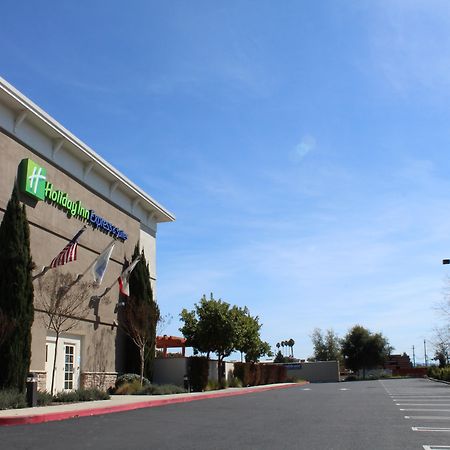 Holiday Inn Express Hotel & Suites Napa Valley-American Canyon, An Ihg Hotel Bagian luar foto