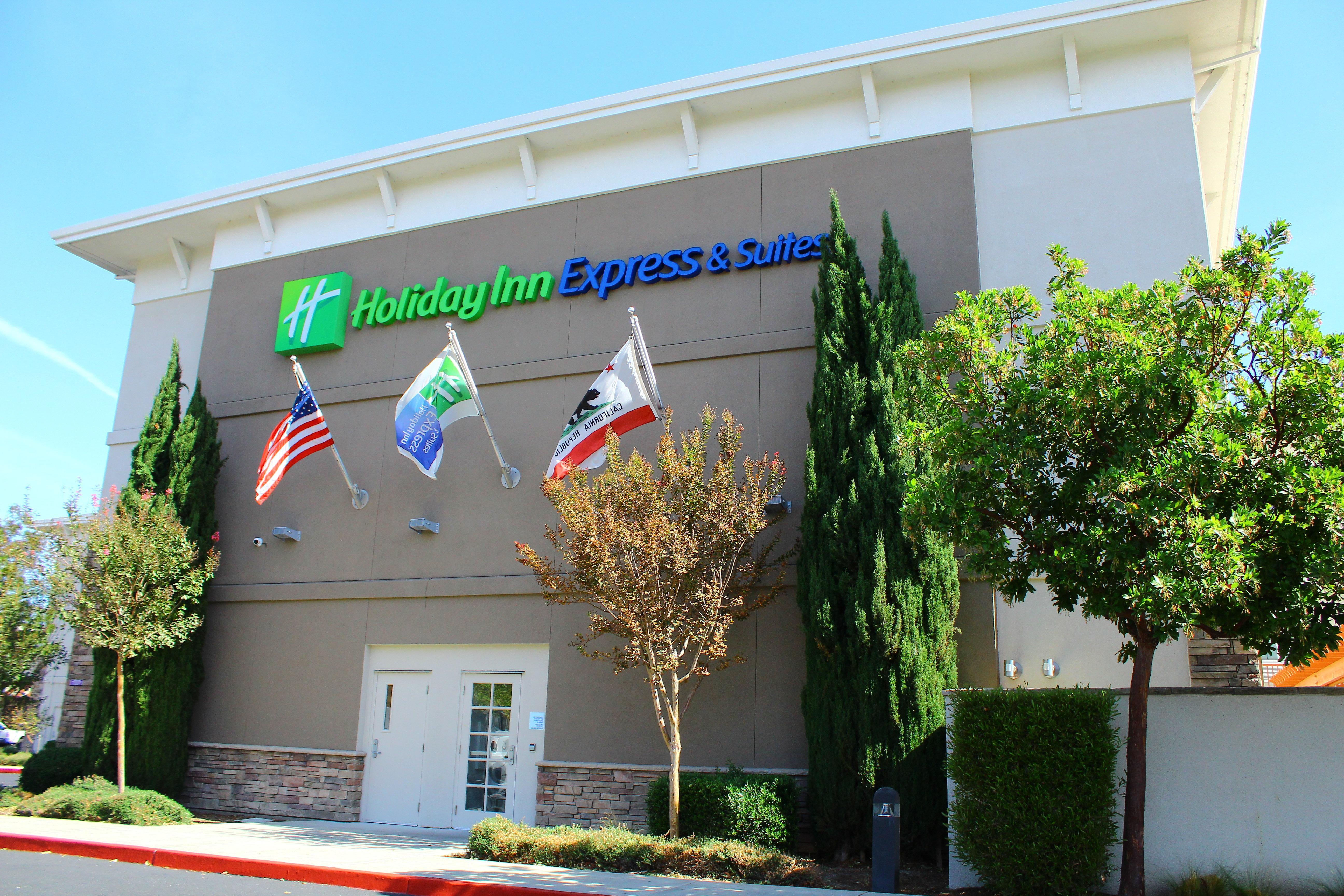 Holiday Inn Express Hotel & Suites Napa Valley-American Canyon, An Ihg Hotel Bagian luar foto